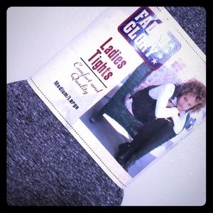 💣$4 WITH BUNDLE💣LADIES TIGHTS